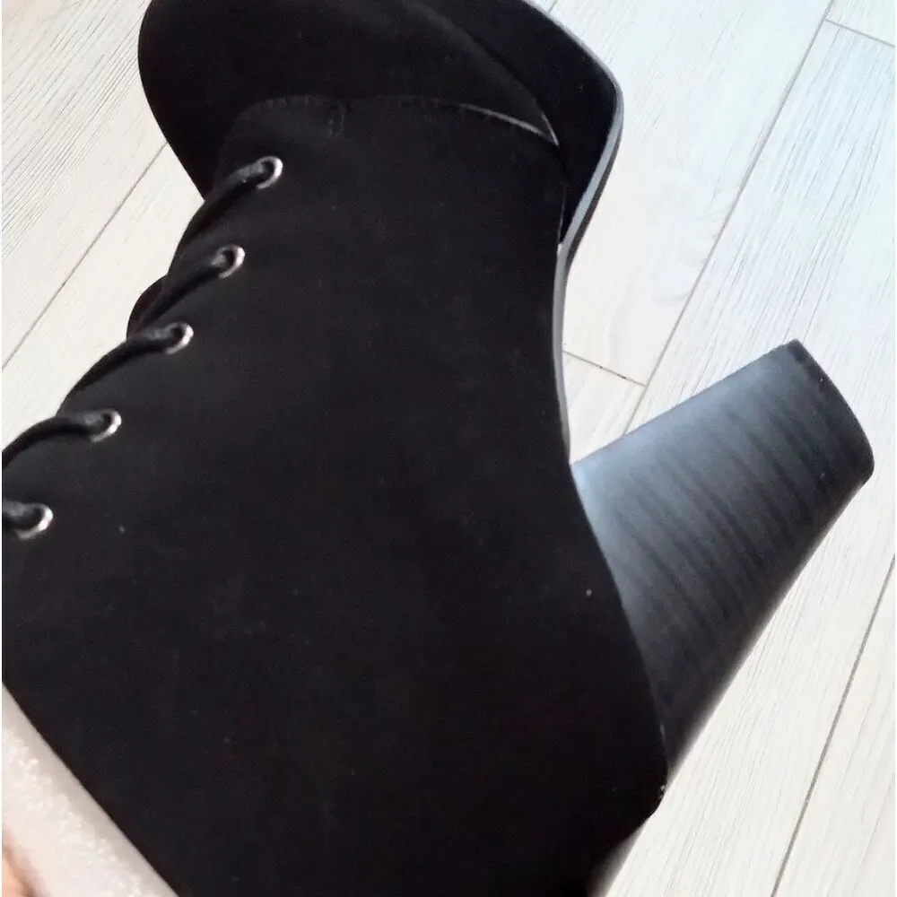 (S-4237) Soda AGENDA-S HEELED BOOTIE Sz 7